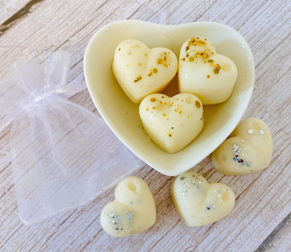 Two White Heart Wax Melts - Perfume Inspired